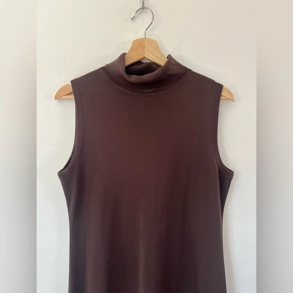 Misook exclusively sleeveless